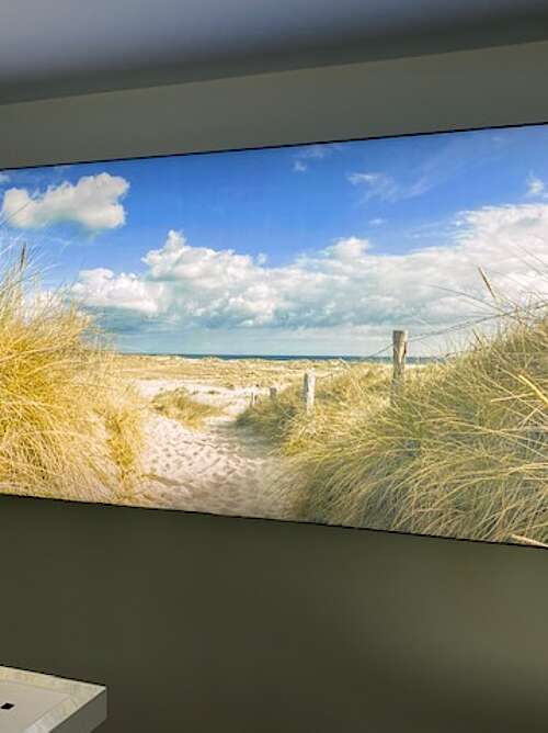 Wandbild mit LED und Akustik dimmbar