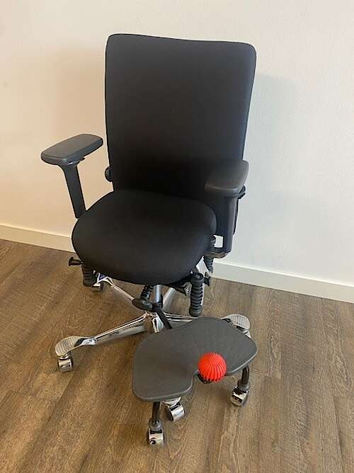 Kleinwüchsigendrehstuhl 